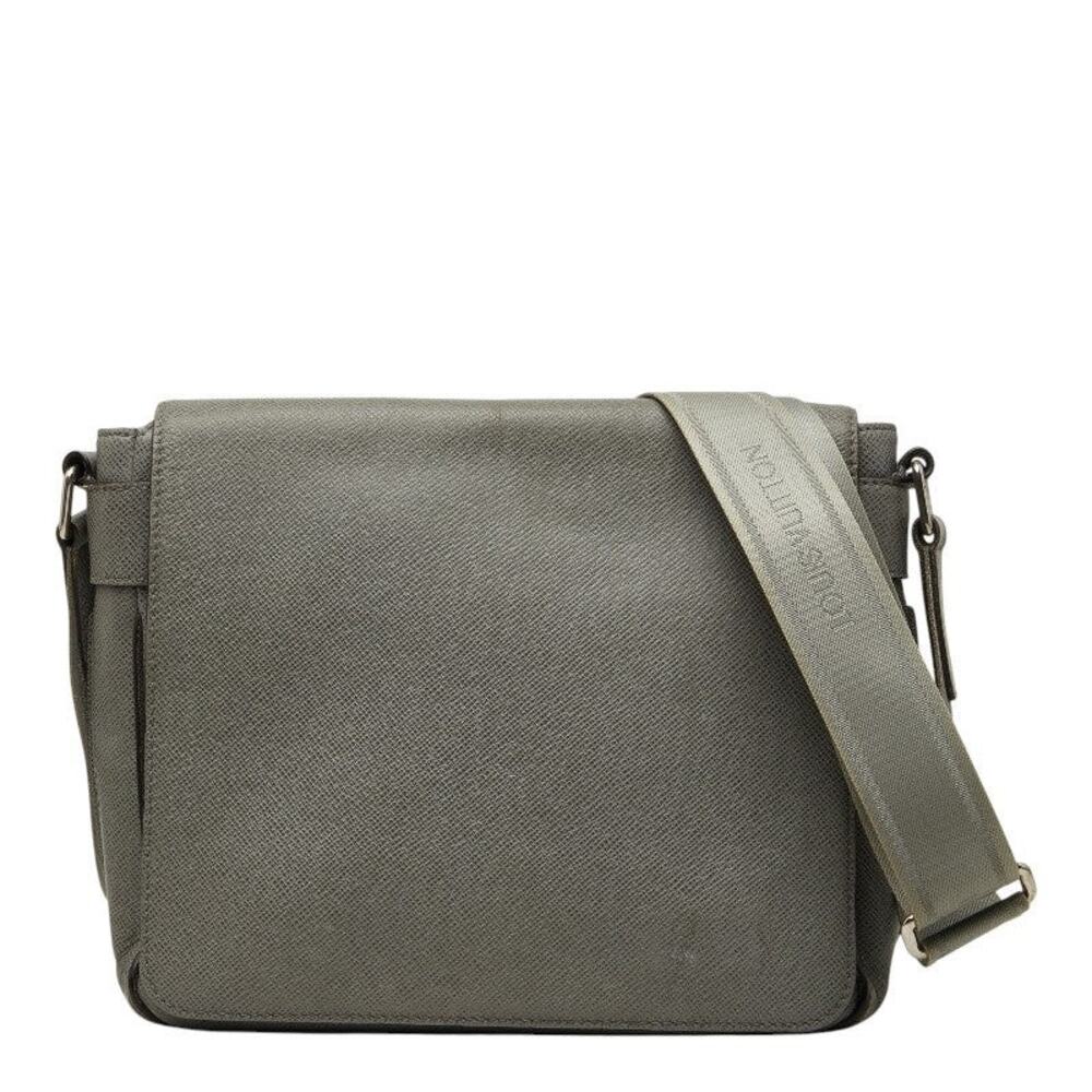 Louis Vuitton Taiga Leather Roman PM Shoulder Bag Glaciar Gray